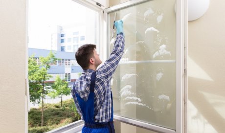 Société de nettoyage de vitres pour entreprise à Vienne